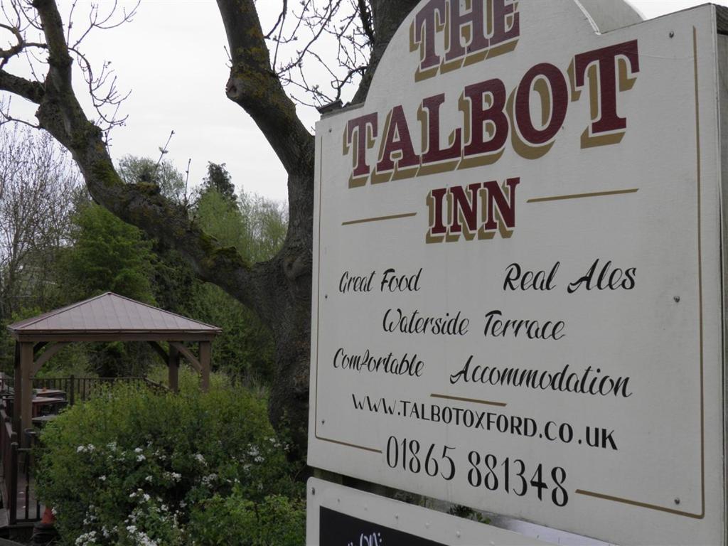 The Talbot Inn Eynsham Εξωτερικό φωτογραφία