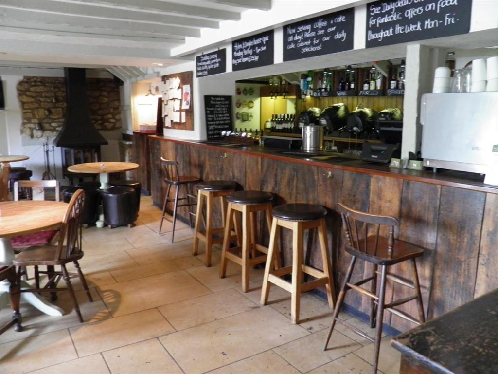 The Talbot Inn Eynsham Εξωτερικό φωτογραφία